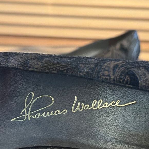 THOMAS WALLACE PUMPS - Picture 3 of 3